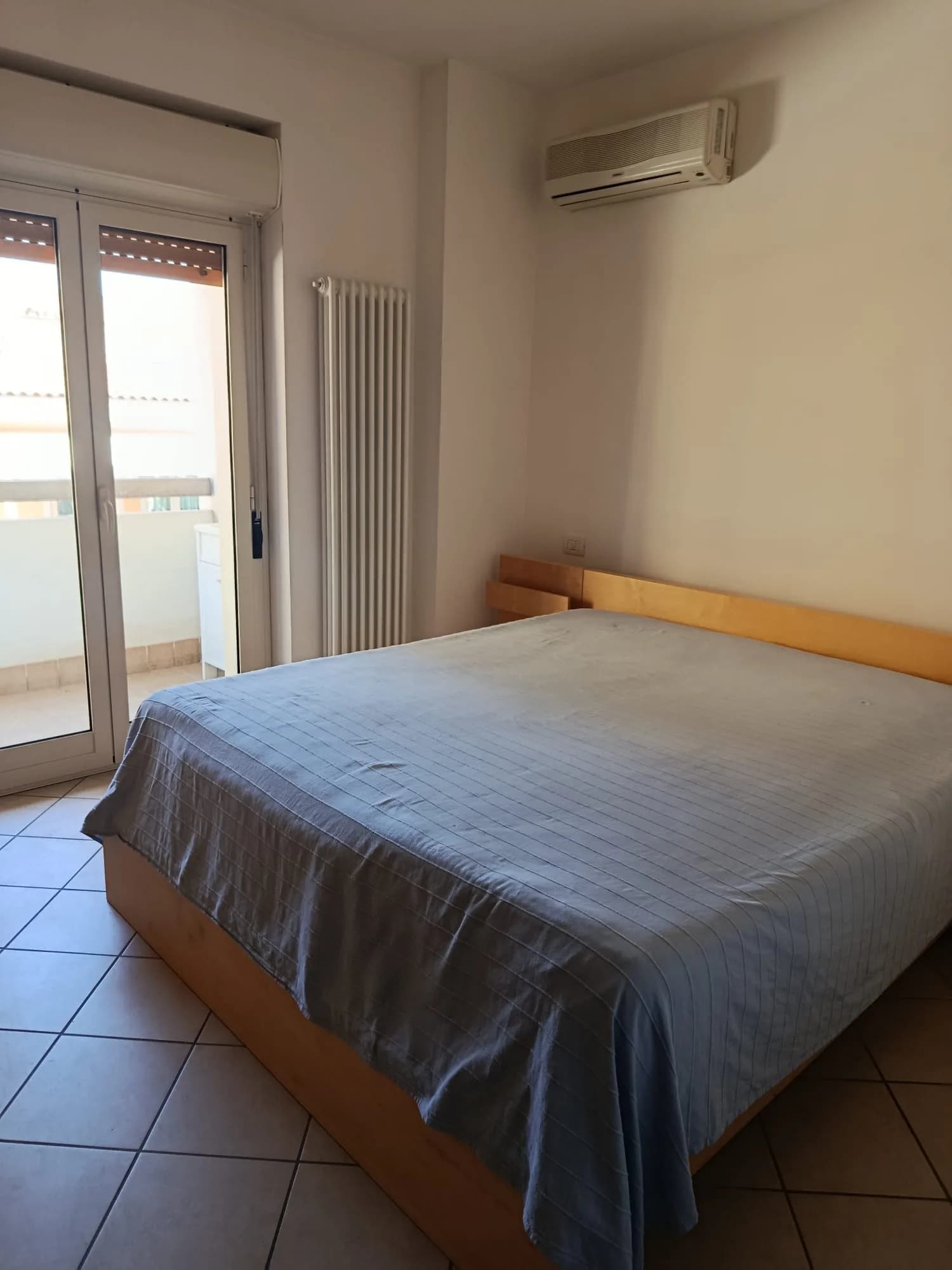 Camera da letto principale dell’appartamento Bellavista Blu